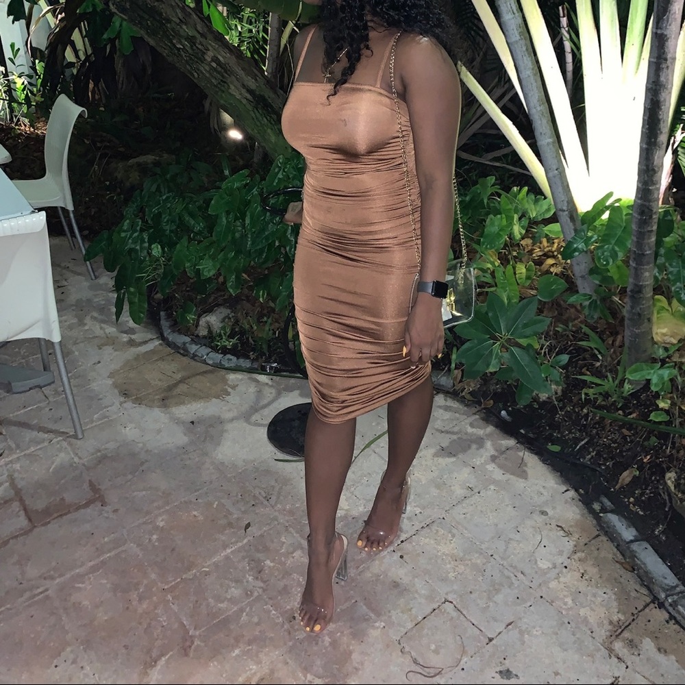 Brown midi ruched dress